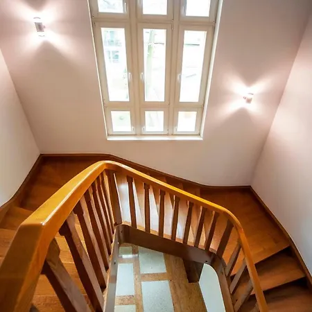 Very Berry - Orzeszkowej 14 - Mtp Apartment, Parking, Check In 24h Poznan