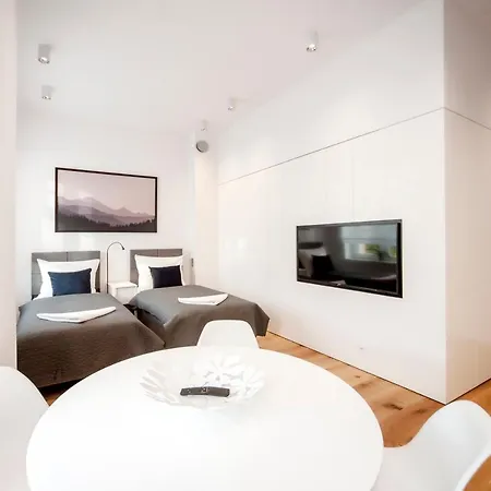 Apartment Very Berry - Orzeszkowej 14 - Mtp Apartment, Parking, Check In 24h