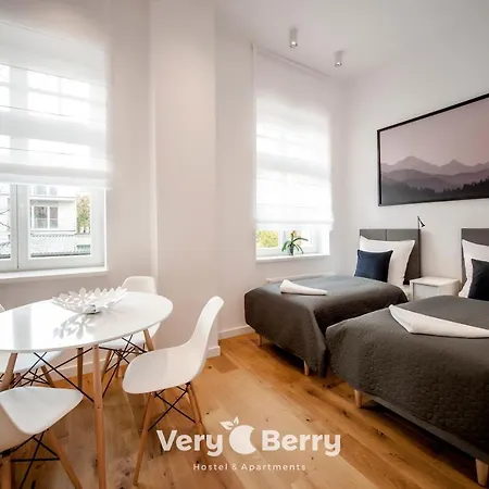 Apartment Very Berry - Orzeszkowej 14 - Mtp Apartment, Parking, Check In 24h Poznan