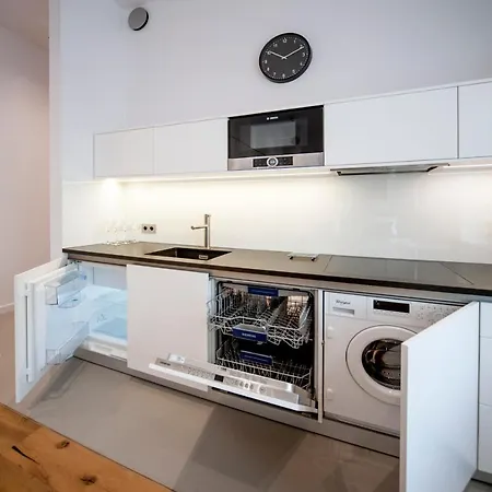 Very Berry - Orzeszkowej 14 - Mtp Apartment, Parking, Check In 24h Apartment Poznan